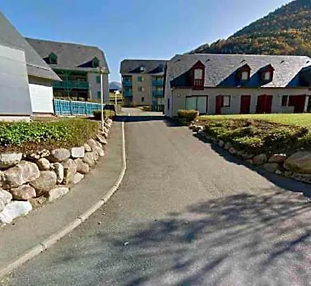 Les Trois Vallees - *